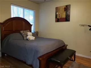 Photo #4: 2141605 Listing