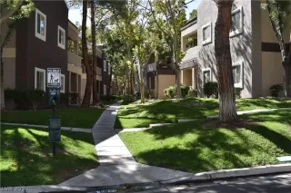 Photo #2: 2141606 Listing 