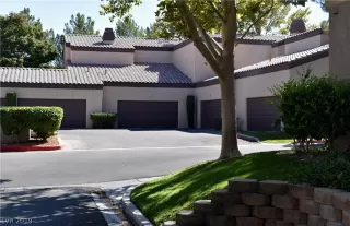 Photo #3: 2141606 Listing 