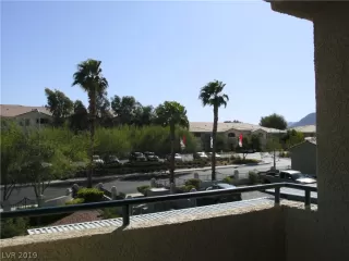 Photo #4: 2141616 Listing