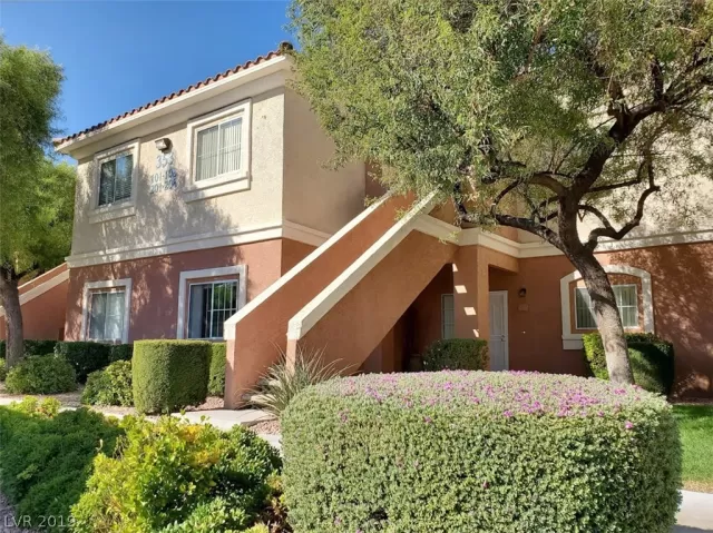 MLS: 2141622 Condo For Sale