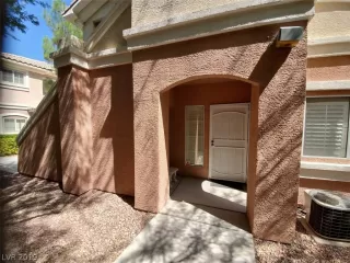 Photo #1: 2141622 Listing