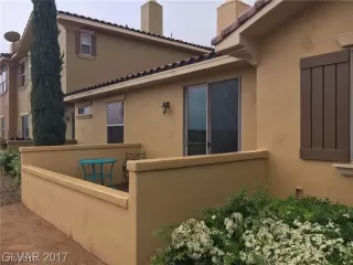 Photo #1: 2141688 Listing 