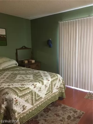 Photo #6: 2141744 Listing