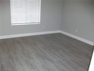 Photo #2: 2141756 Listing 