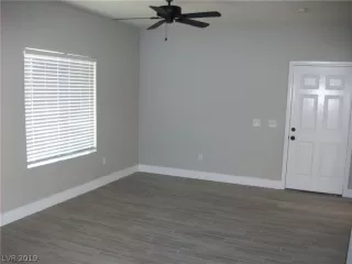 Photo #3: 2141756 Listing 