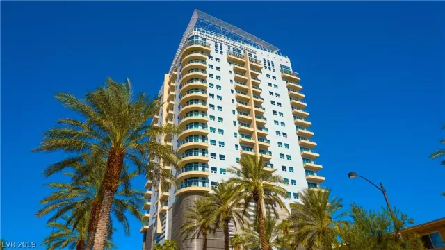 MLS: 2141882 Condo For Sale