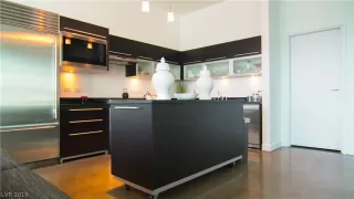 Photo #1: 2141882 Listing