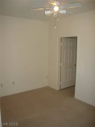 Photo #4: 2141894 Listing 