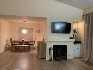 Photo #2: 2141913 Listing