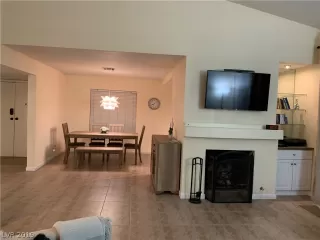 Photo #3: 2141913 Listing