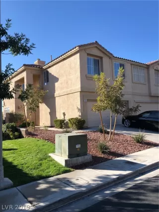 Photo #3: 2141930 Listing 