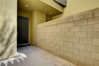 Photo #3: 2141972 Listing 