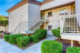 Photo #2: 2141981 Listing