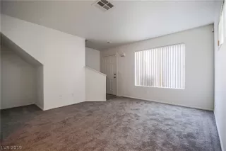 Photo #3: 2142010 Listing