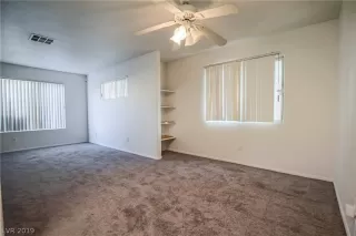 Photo #6: 2142010 Listing