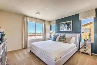 Photo #4: 2142019 Listing