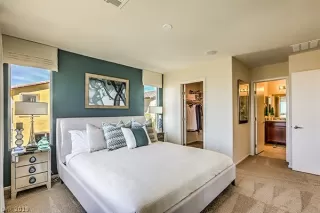 Photo #5: 2142019 Listing