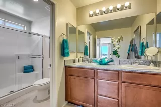 Photo #6: 2142019 Listing