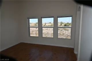 Photo #3: 2142044 Listing 