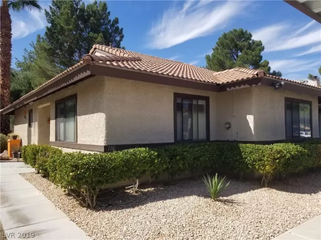 MLS: 2142087 Condo For Sale