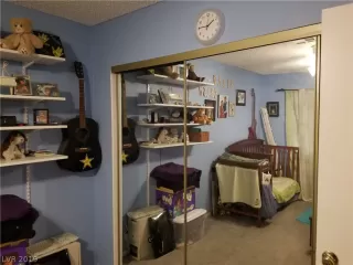 Photo #6: 2142087 Listing