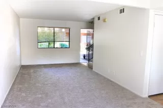 Photo #1: 2142092 Listing