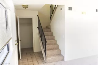 Photo #4: 2142092 Listing