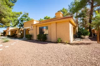 Photo #1: 2142094 Listing