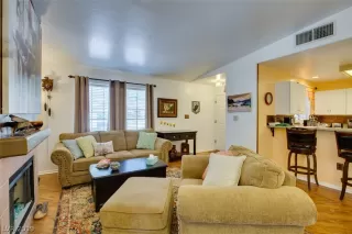 Photo #6: 2142094 Listing
