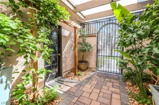 Photo #4: 2142159 Listing 