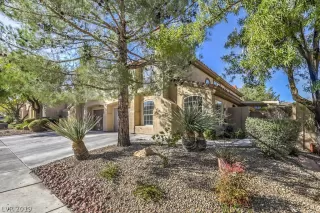 Photo #2: 2142164 Listing