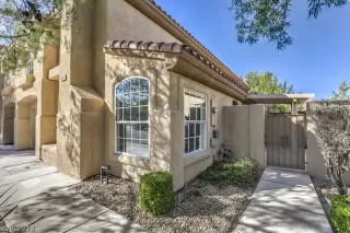 Photo #3: 2142164 Listing