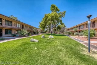 Photo #1: 2142316 Listing 