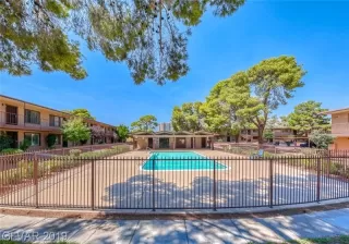Photo #2: 2142316 Listing 