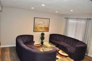 Photo #6: 2142316 Listing 