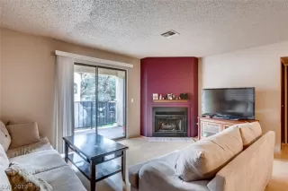 Photo #2: 2142334 Listing