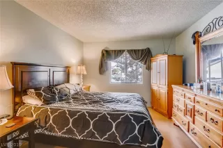 Photo #5: 2142334 Listing