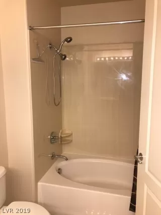 Photo #3: 2142337 Listing 