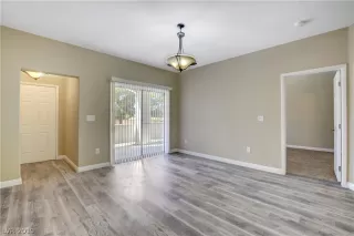 Photo #6: 2142338 Listing 