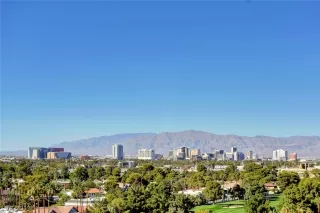 Photo #2: 2142361 Listing 