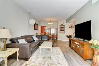 Photo #2: 2142482 Listing