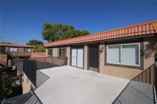 Photo #2: 2142517 Listing