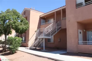 Photo #2: 2142556 Listing