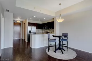 Photo #1: 2142573 Listing