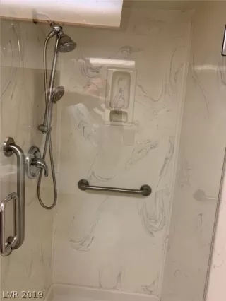 Photo #6: 2142575 Listing 