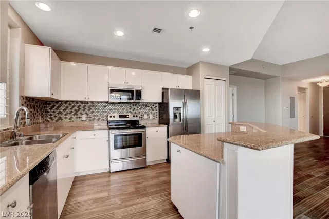 MLS: 2142583 Condo For Sale