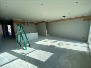 Photo #1: 2142600 Listing