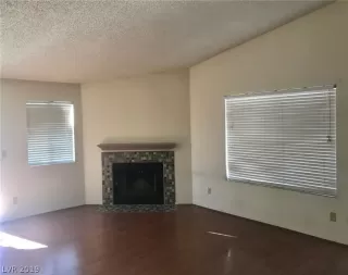 Photo #1: 2142622 Listing