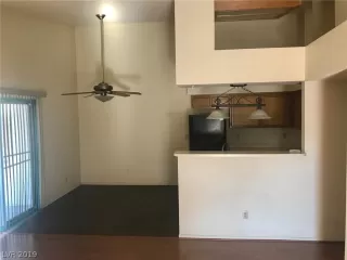 Photo #3: 2142622 Listing